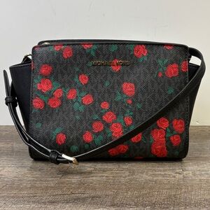 Michael Kors Jet Set Travel Rose Print Crossbody Bag – Black & Red